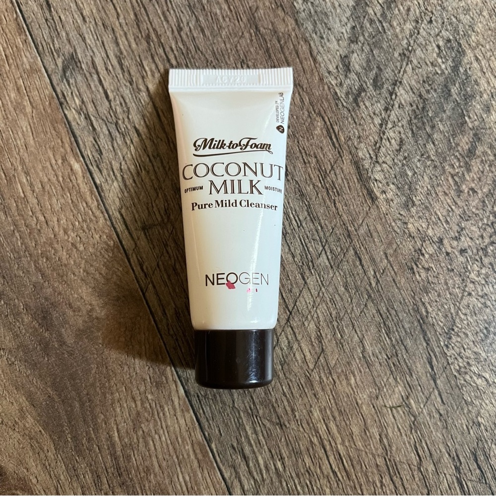 Neogen Coconut Milk Pure Mild Cleanser